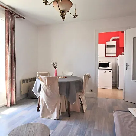 Lumineux Pour Famille A Royan, Quartier Calme Pres Du Marche, Balcon Et Parking Gratuit - Fr-1-738-26 로양
